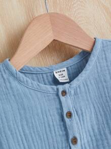 SHEIN Đứa bé trai Nút Nửa Áo & quần short - Màu xanh bụi bặm - Xem 3