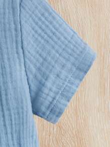 SHEIN Đứa bé trai Nút Nửa Áo & quần short - Màu xanh bụi bặm - Xem 4