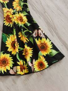 SHEIN 太陽花和英文字母圖案tee+喇叭褲的少女裝 - 彩色 - 查看 5