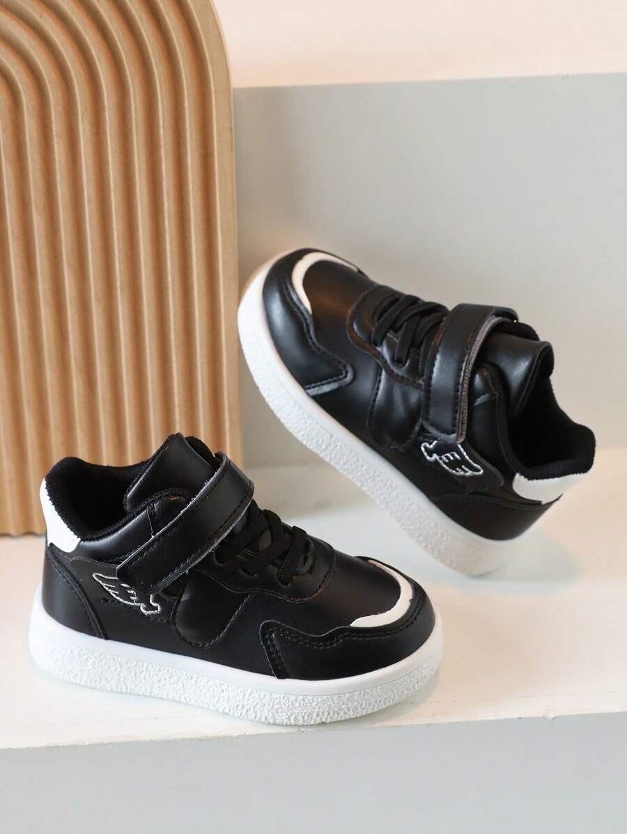 運動板鞋適用於男孩雙色前綁帶高幫運動鞋