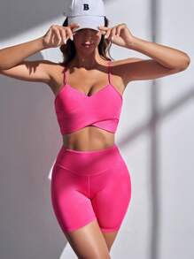 SHEIN Yoga Trendy 素色吊帶上衣和騎行褲運動套裝