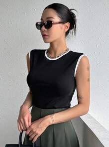 DAZY Contrast Binding Tee - Black - View 8