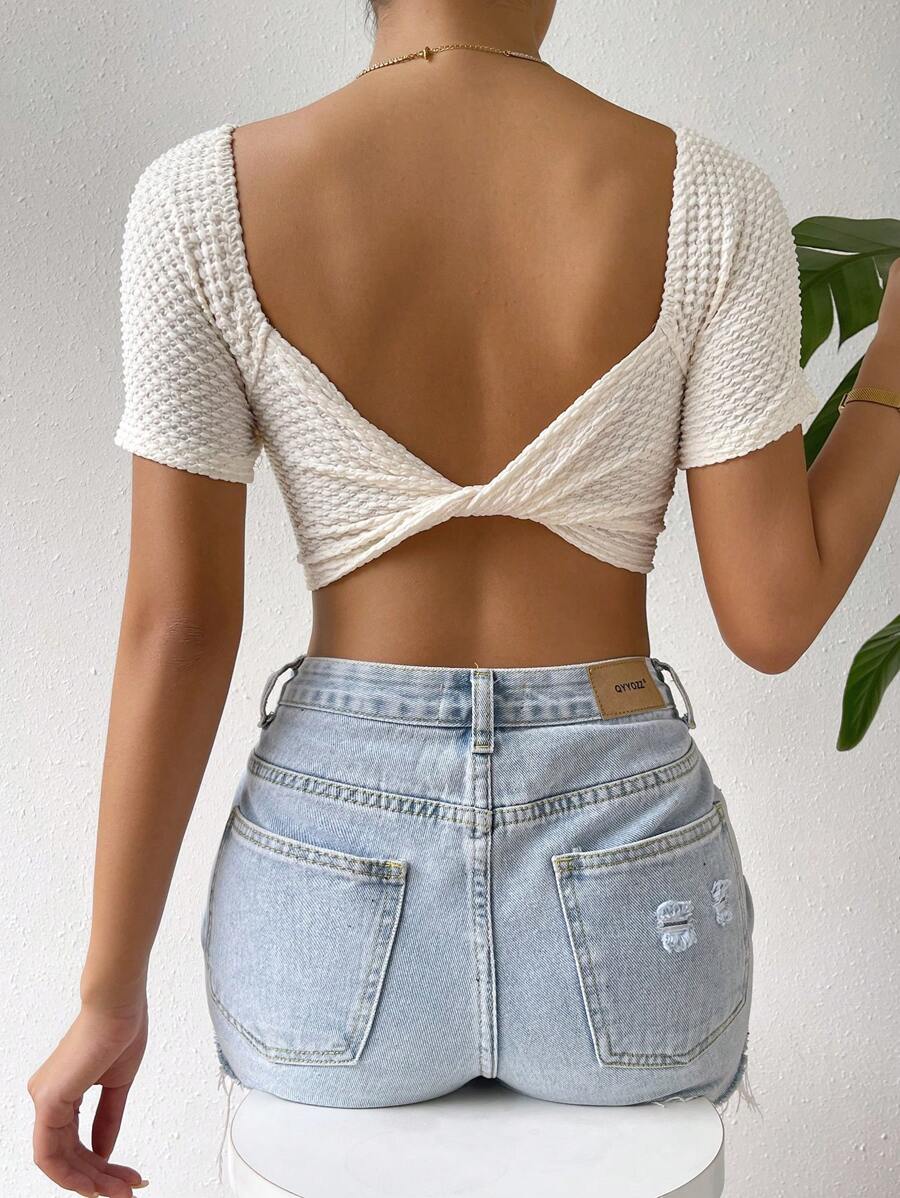 SHEIN Privé 扭結露背大圓領短款上衣 - 米色 - 查看 1
