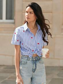 SHEIN Frenchy Áo sơ mi nữ Thêu Nút phía trước Tim Sọc Giải trí - Xanh và trắng - Xem 1