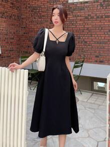 DAZY 素色泡泡袖A字連衣裙 - 黑色 - 查看 4