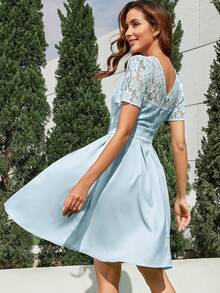 Vestido con encaje en contraste bajo fruncido - Azul - Ver 2