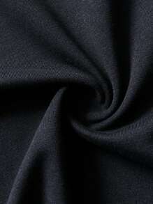 Manfinity LEGND Men Sculpture & Slogan Graphic Tee - Black - View 5