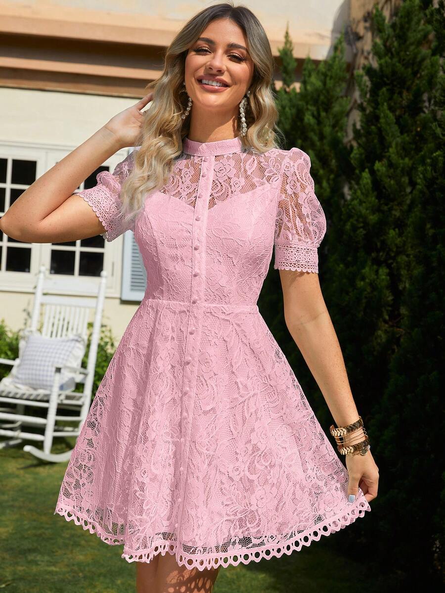 Simplee Vestido corto elegante de mujer de verano con mangas abullonadas, cuello de encaje, abertura única y bajo con volantes, adecuado para invitados de boda, graduación y fiesta - Rosa Pálido - Ver 1