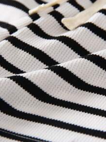 SHEIN Toddler Boys Striped Print Letter Patched Detail Shorts