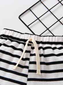 SHEIN Toddler Boys Striped Print Letter Patched Detail Shorts