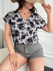 RueChic Plus Floral Print Batwing Sleeve Blouse - Multicolor - View 1