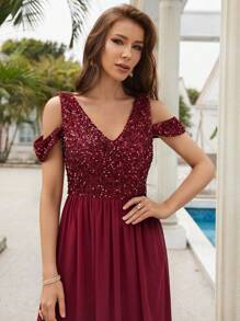 Contrast Sequin Cold Shoulder Formal Dress - Burgundy - View 4
