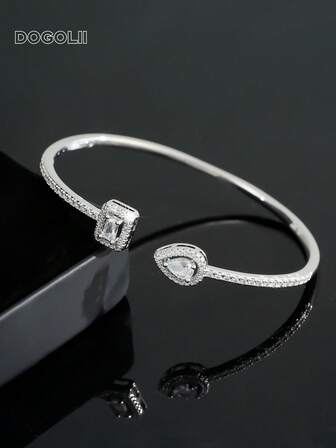 1入組時尚銅方晶鋯石裝飾袖口手鐲女式生日禮物