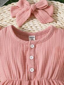SHEIN Vestido Con Botones Delanteros Y Detalles De Volantes Para Bebé Niña Con Cinta Para La Cabeza - Rosa vieja - Ver 5