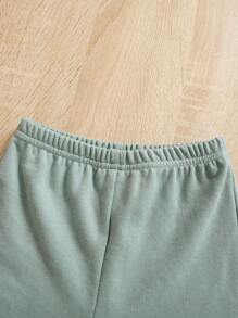 SHEIN Baby Boy Letter Graphic Tee & Shorts