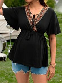 SHEIN Áo thun Bà bầu Viên lá sen Ruy băng Thắt nơ trước mép Bộ lạc Giải trí - màu đen - Xem 3