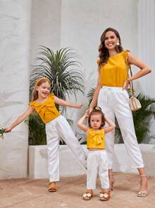 SHEIN Baby 1pc Big Bow Front Cami Top "Mommy&Me"(3 pieces are sold separately) - Mustard Yellow - View 9