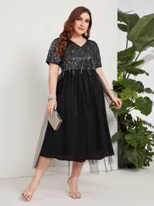 Modelyn 大碼亮片拼接流蘇邊網紗拼接連衣裙 - 黑色 - 查看 1