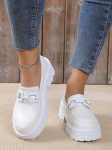 女士金屬裝飾圓頭一腳蹬時尚白色樂福鞋