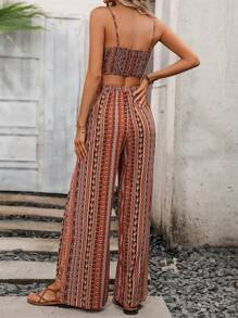 Breezaya 幾何印花吊帶上衣和高衩闊腿褲