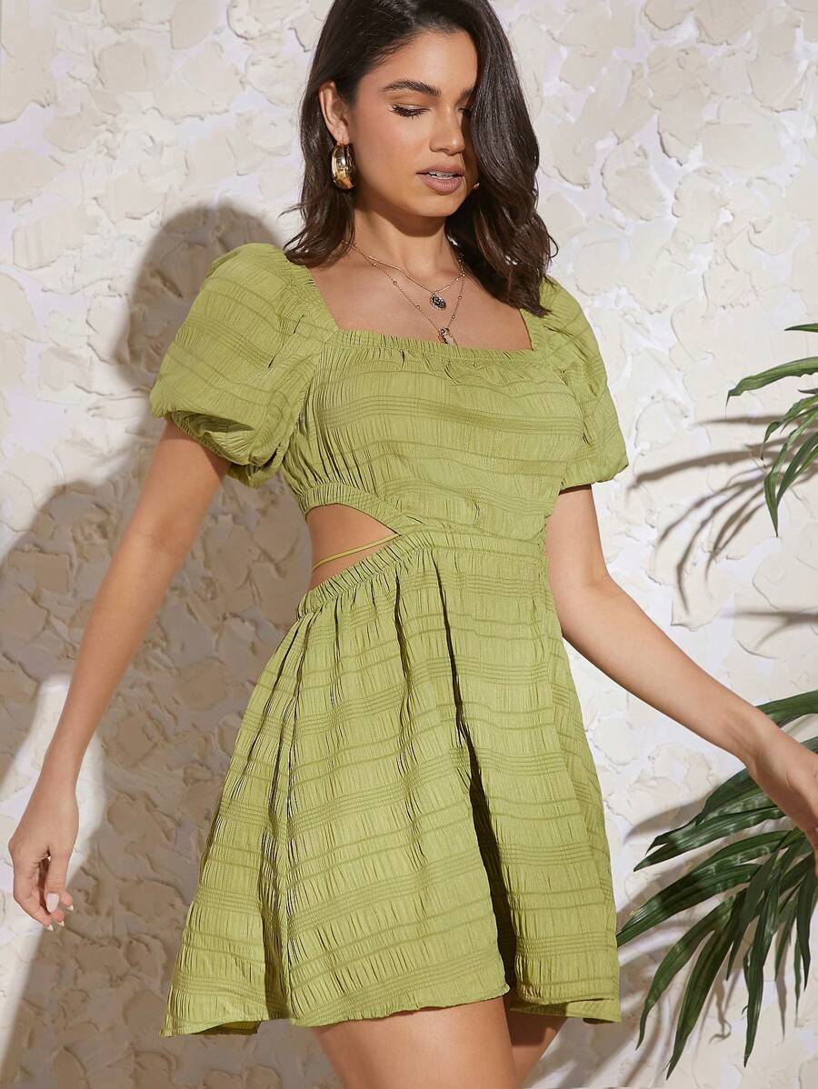 Travachic 泡泡袖腰部鏤空洋裝