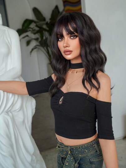 1-Piece Synthetic Heat-Resistant Wig With Bangs In Black-Brown Color, 20 Inches Long, Fully Machine-Woven, Natural And Realistic Medium-Length Curly Wig.