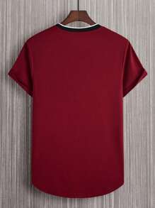 Manfinity Homme Hombres Camiseta ribete en contraste bajo curvo sin collar - Burdeos - Ver 2