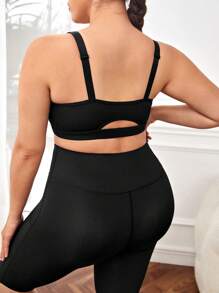 Yoga Sxy Plus Solid Cut Out Back Sports Bra - Black - View 2
