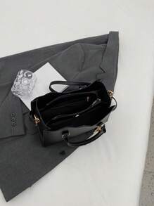 字母壓紋方包櫻桃裝飾拉鍊