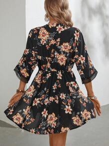 Swim Vcay Kimono con estampado floral con encaje en contraste de cintura con cordón - Negro - Ver 3