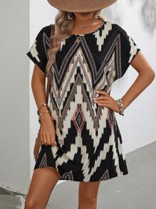 SHEIN LUNE Đầm In chữ V Boho - Nhiều màu - Xem 2