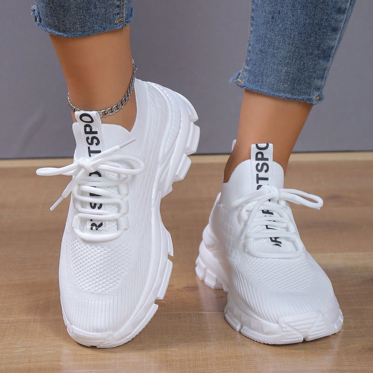 Zapatillas deportivas ligeras y transpirables de malla para mujer, cómodas zapatillas atléticas de suela gruesa y parte superior baja para el otoño