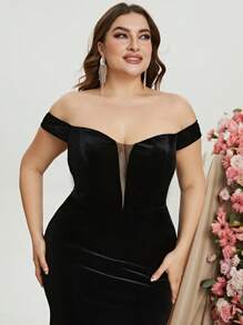 Plus Off Shoulder Contrast Mesh Mermaid Hem Velvet Dress - Black - View 6