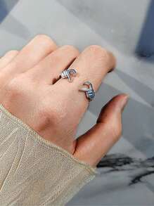 1入組擁抱手勢心英語字母銀圓環適合女士時尚個性化禮品 - 銀色 - 查看 4