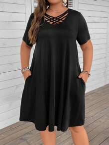 SHEIN Clasi Đầm Plus Size Hội Chữ thập Túi màu trơn Giải trí - màu đen - Xem 1