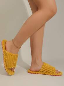 女士露趾毛绒室内/户外厚底保暖拖鞋，泡沫，适合秋冬季 - 芥末黃 - 查看 5