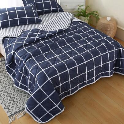 1pc Plaid Pattern Bedspread, Modern Fabric Quilt For Bedroom
