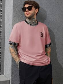 Manfinity EMRG Men Plus Letter Graphic Contrast Trim Tee - Dusty Pink - View 5