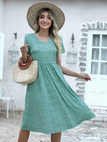 Allover Print Slant Pocket Dress - Green - View 5