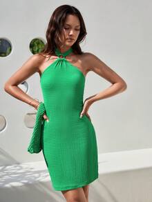 Soleia Solid Halter Neck Bodycon Dress - Green - View 4