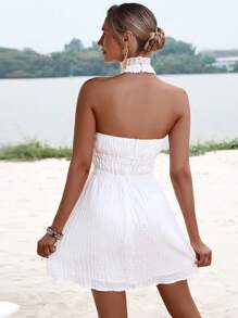 Aveloria Solid Halter Neck Backless Dress