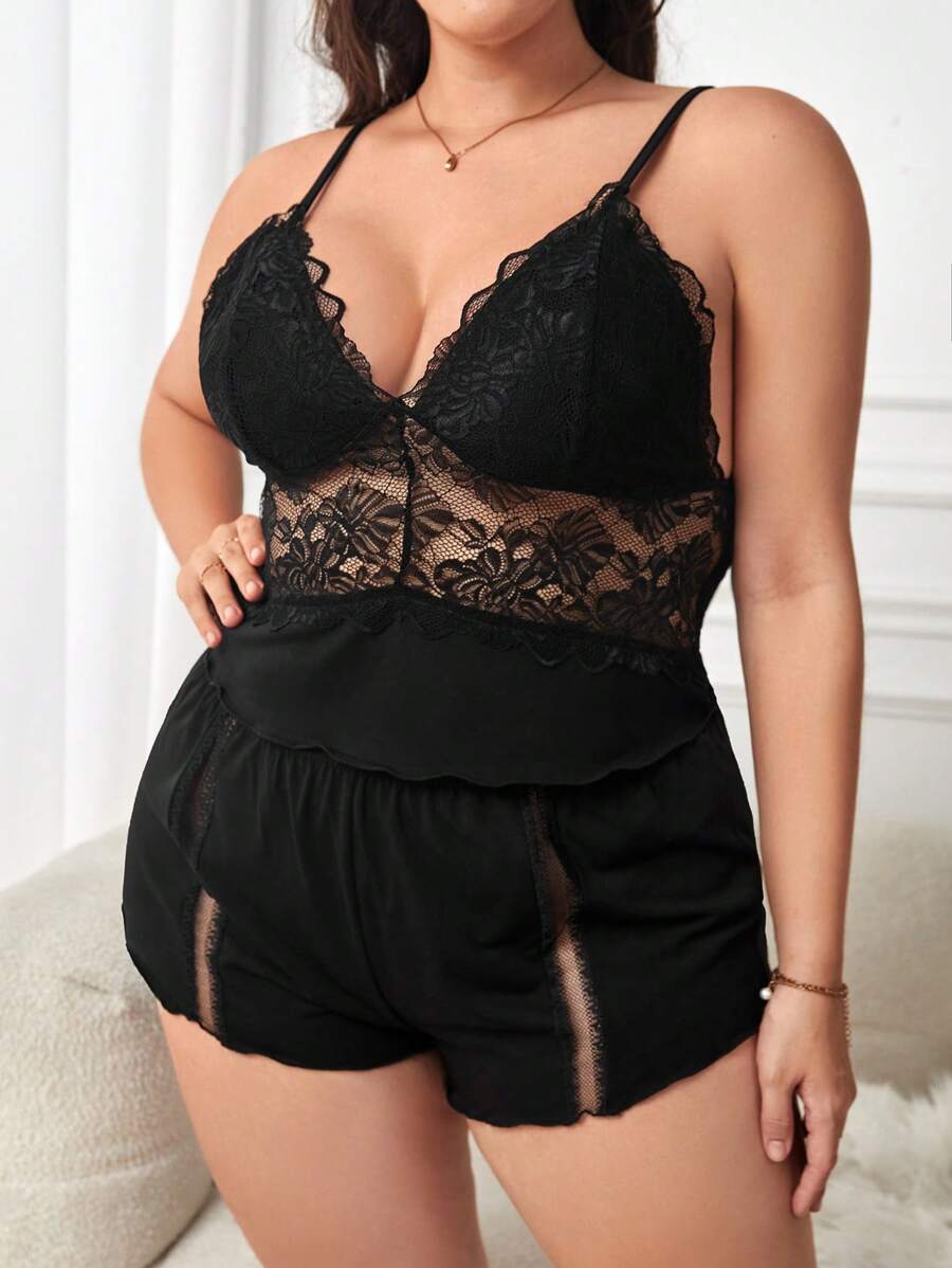 大碼蕾絲拼接吊帶背心和短褲睡衣套裝