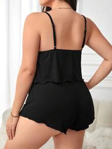 大碼蕾絲拼接吊帶背心和短褲睡衣套裝