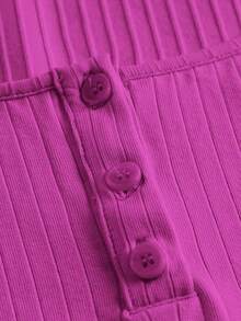 SHEIN BASICS Camiseta De Cuello Redondo Para Mujer De Talla Grande Con Botones Delanteros - Rojo violeta - Ver 6