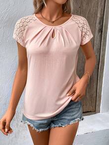SHEIN LUNE 蕾絲拼接插肩袖鎖眼領口T恤 - 珊瑚粉 - 查看 3
