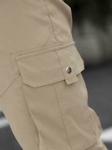 Manfinity LEGND Men Flap Pocket Side Cargo Trousers - Khaki - View 7