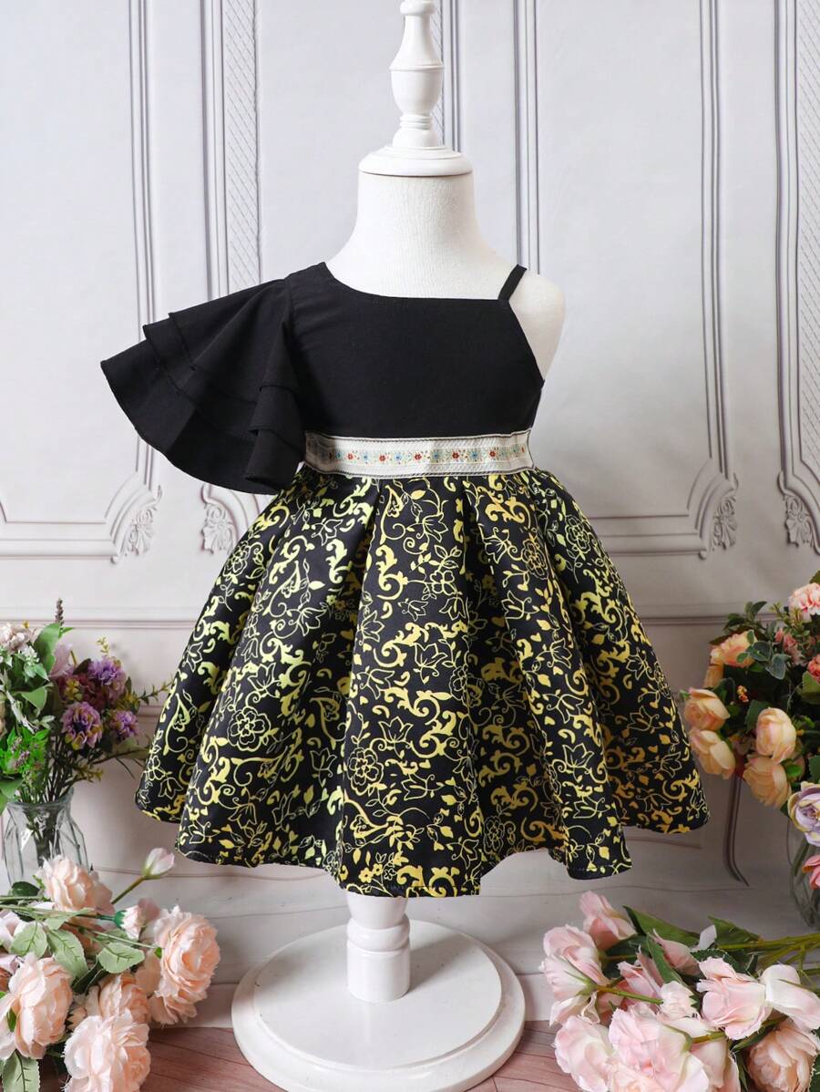 SHEIN Baby Floral Print Asymmetrical Neck Ruffle Trim Dress - Black - View 1