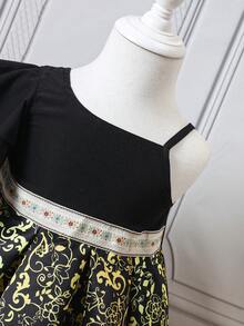 SHEIN Baby Floral Print Asymmetrical Neck Ruffle Trim Dress - Black - View 3