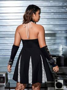 ROMWE PUNK Plus Rock Letter Graphic Contrast Binding Halter Neck Dress Without Gloves - Black - View 2