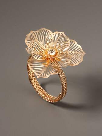 1pc Vintage Style Metal Flower Elegant Bracelet For Women